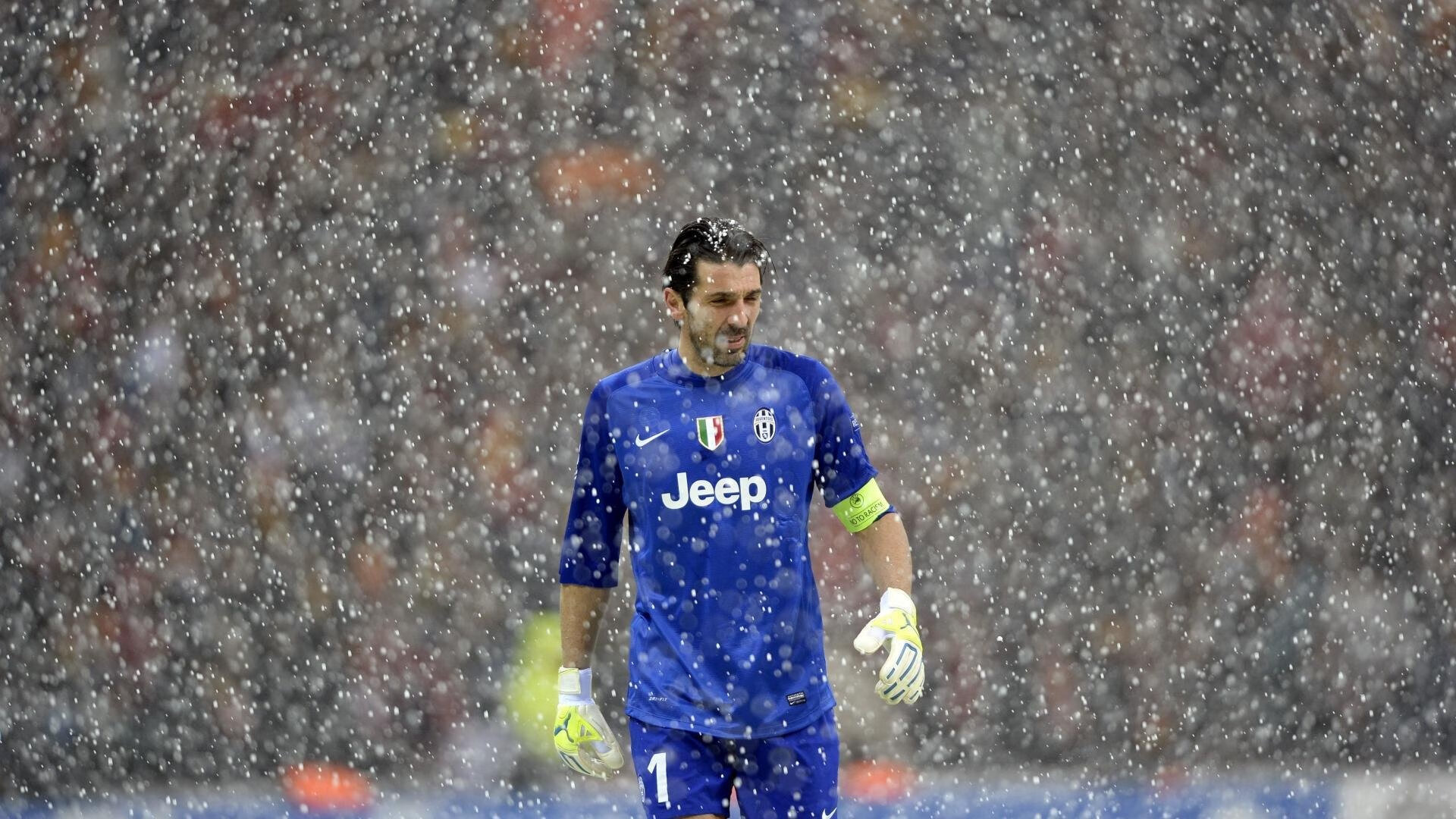 世界杯八分之一决赛 C罗上演帽子戏法仍难阻球队出局